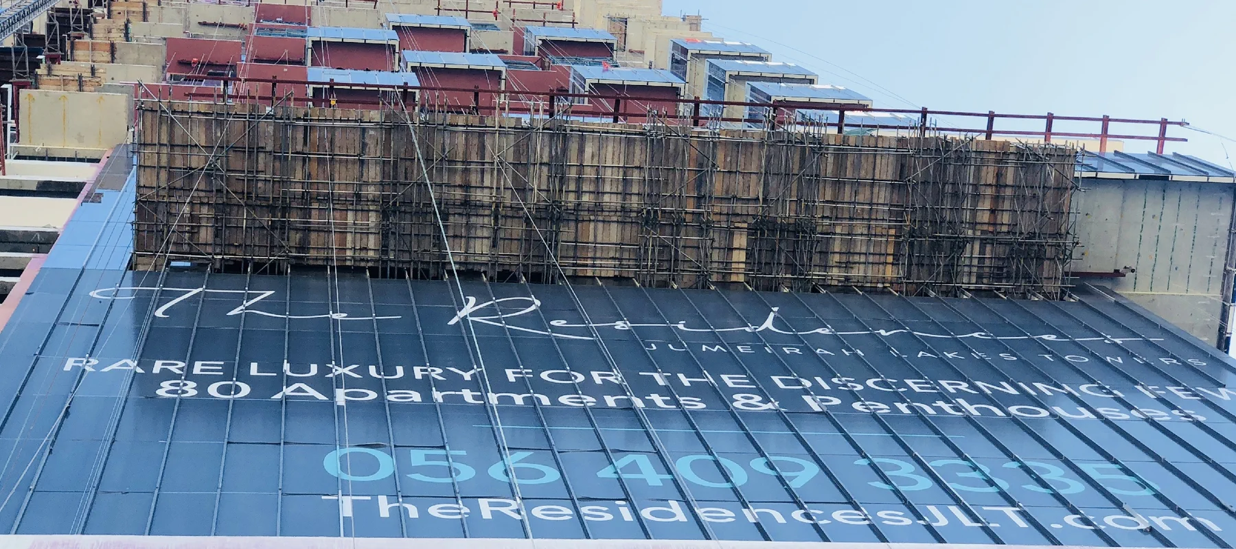 Signature Residence, Jumeirah lake Towers Banner